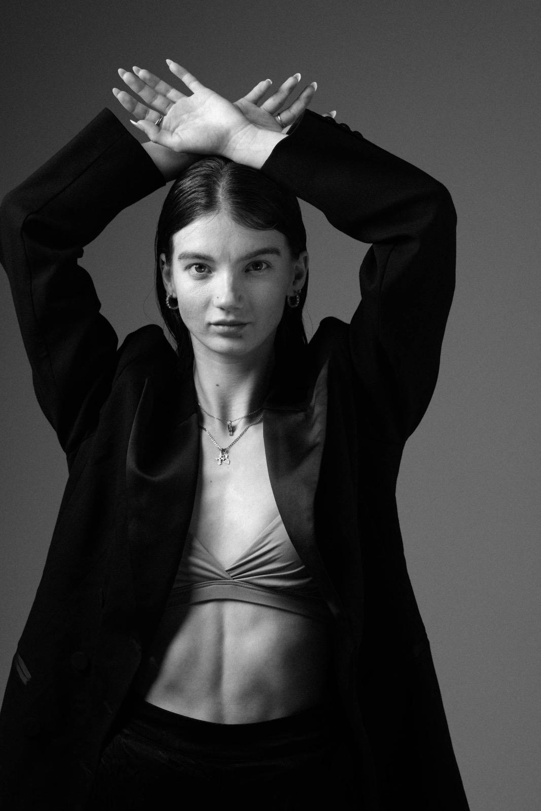 Izzy · Portfolio 4